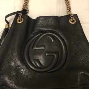 GUCCI Pebbled Medium Soho Chain Bag Black